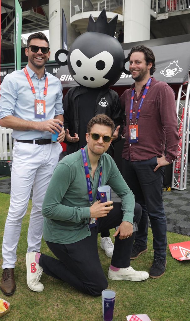 Bira91UK's tweet photo. Chilling with @gregjames @jimmy9 and @felixwhite ๐
#bira91atcwc #cwc19 https://t.co/ZvIKZyCwPd