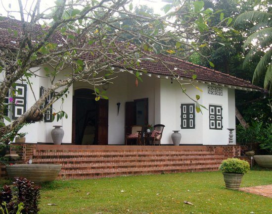 Looking for a villa near historic Galle, Sri Lanka?
We tried this one and loved it. Evening dining is spectacular and a cool colonial feel . <a href="/Templeberg/">#ILoveTempleberg 🌴</a>
buff.ly/2MwdaTp
#SriLanka  #SriLankan  #traveling  #travelandvacations  #Asia  #Galle #luxurytravels