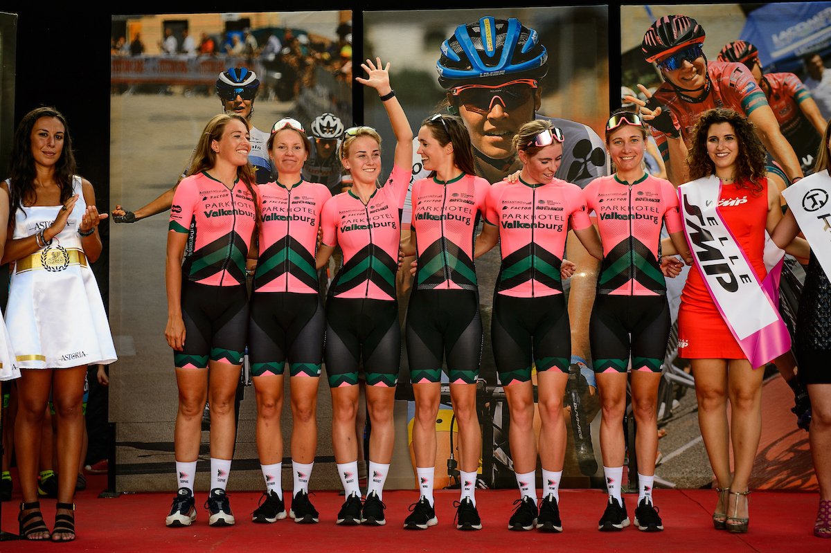 All riders of the team safe at the finish! Extremely proud on our first <a href="/GiroRosaIccrea/">GiroRosaIccrea</a> for the team and for most of our riders! with a 13th and 15th place in GC and many top 10 results in the stages we did really well! #Pushingdreams #onedirection