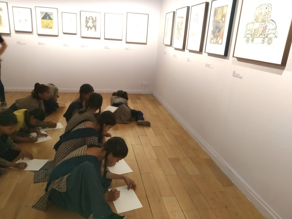 KNMAIndia's tweet photo. Inspired by artist #ArpitaSingh Retrospective an #ArtWorkshop on ‘Collage Making’ was conducted for 40 students from NGO Rasta at #KiranNadarMuseumOfArt #Saket #NewDelhi
The exhibition ended today on 14th July 2019, Sunday.

#ChaloMuseum #KNMAWorkshops #ArtEducation https://t.co/VFnYmwukLG