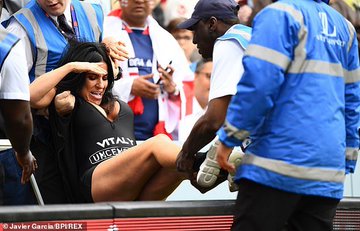 Elena Vulitsky Hot - WATCH VIDEO: Female Streaker Elena Vulitsky Promoting an Adult Website  Tries to Invade Pitch During The ICC Cricket World Cup 2019 Final Between  England-New Zealand X-Rated website