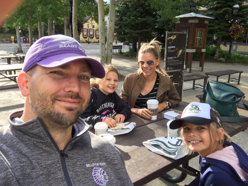 oldmud40's tweet photo. “Breck”fast club! #MyCrew #Breck2019 https://t.co/etU4AzK8HR