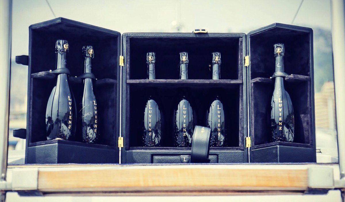 LuvienzParis's tweet photo. Luvienz treasure chest: 9 possibilities to multiply the pleasure
#luvienz #luxury #lifestyle #art #fashion #wine #gastronomy #superyacht #superyachtlifestyle #monaco #MiamiBeach https://t.co/3OZZgUYwqs