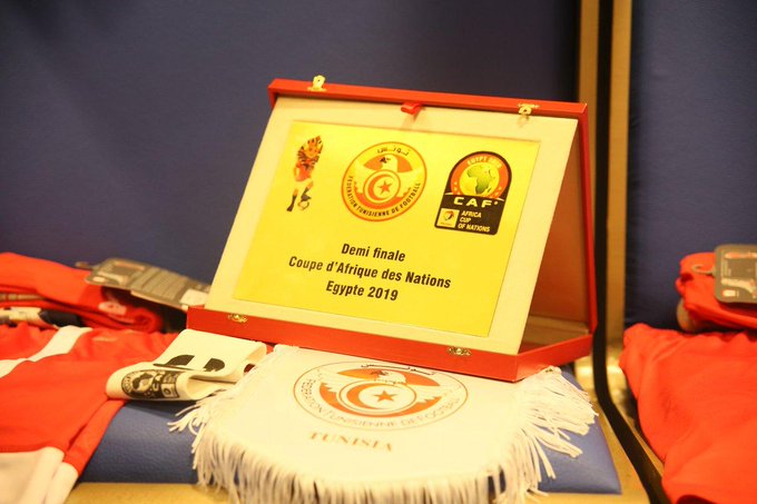 Voir l'image sur Twitter