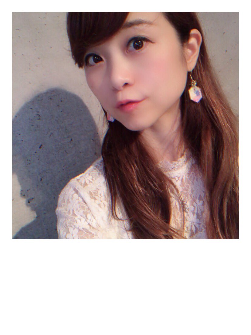 sugayumiko's tweet photo. ushimaruさんとemadaさんの
コラボピアスが星モチーフで
可愛いすぎる❤️💕💕❤️
今日衣装でお世話になってる
うしまるさんとその先輩の
毛塚さんが企画した
クリエーターのための講演会に♪
アートとは?からはじまって、
とても勉強になりました。
ありがとうございました😊
#ushimaru
#emada https://t.co/S2SCLkWE7N