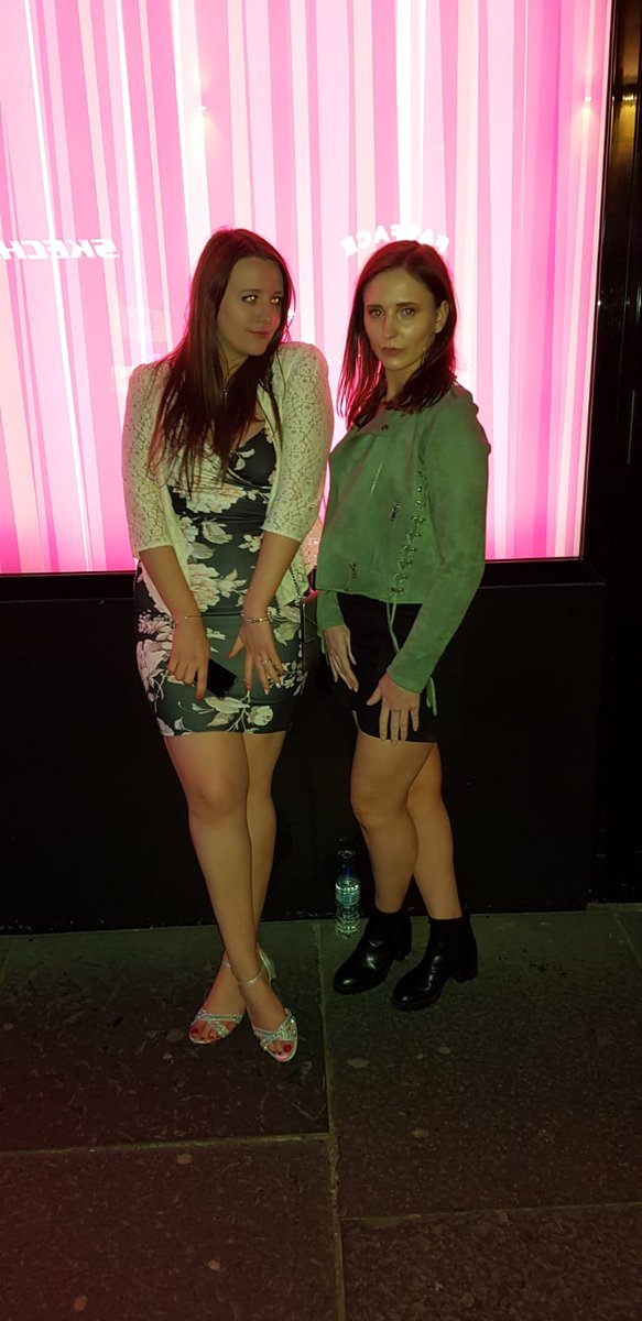 When <a href="/jillxpaterson/">Jill Paterson</a> and I thought it was a good idea to do a drunk photoshoot outside Victoria's Secret at 4am 😂💕