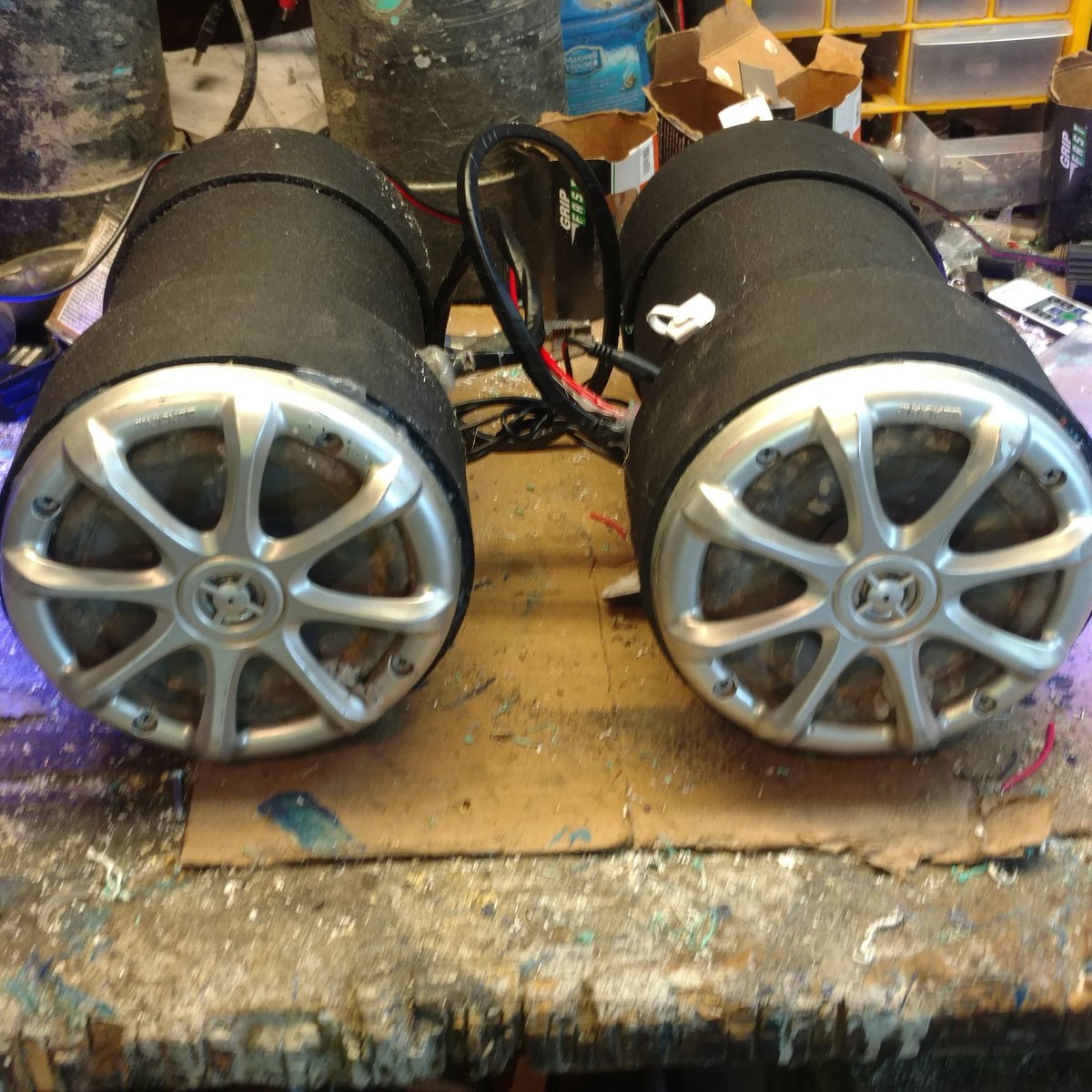 AtvTrailTunes's tweet photo. Used twin tubes kicker system $225 shipped to lower 48 new amp new led side lights https://t.co/vMdh7D5y6G
