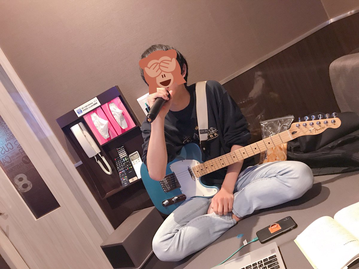 The__Mask__'s tweet photo. 一週間ぶりに会ったら髪色が変わってて誰だか分かりませんでした。 https://t.co/QHR5ELbTrl