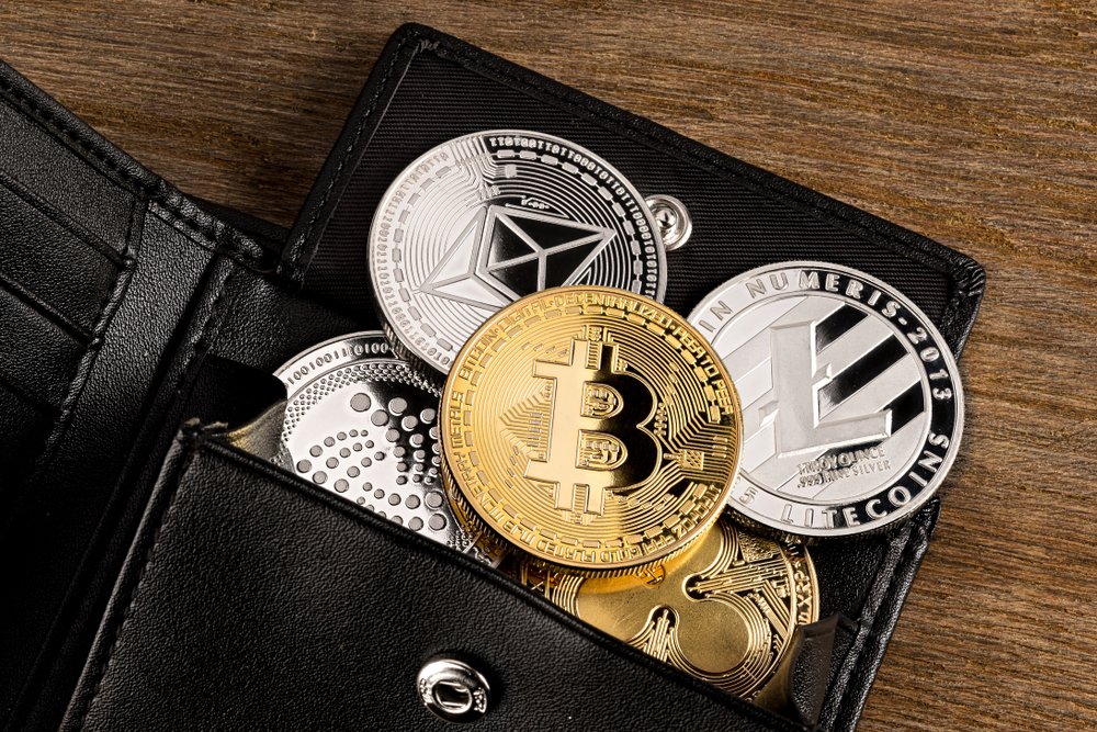 Hackers Have Stolen Over $32 Million Of Crypto from BITPoint 
dittotrade.com/market-news/ha…