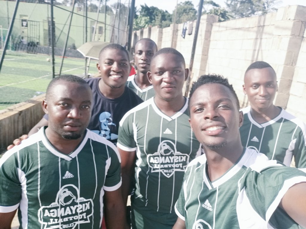atungisa_'s tweet photo. Into the #KitungaCup semi finals!!! We Are @KitsyangaF... #KitungaLeague https://t.co/IryDWTsYnH