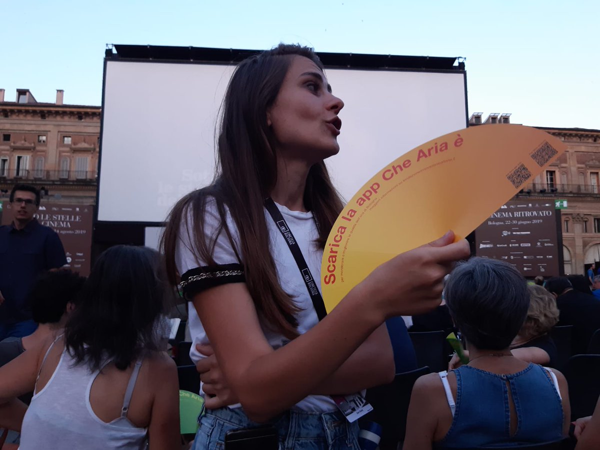 FondazioneIU's tweet photo. Una settimana fa così: con #LabAria e il #PUG siamo andati in #PiazzaMaggiore per #Sottolestelledelcinema! @cinetecabologna @Twiperbole @UniboMagazine
🎥🌎🌳🎬 https://t.co/GSpQjqLsE0