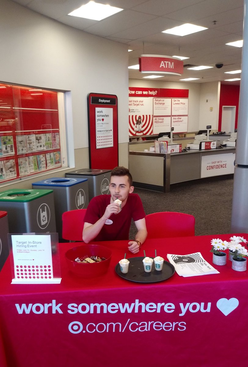 palen_ted's tweet image. What's sweeter than a frapp on hot summer day? Landing a job with the 1971 team! @Ruvolo_Alana @GuestServiceGod #worksomewhereyoulove #thiscouldbeyou