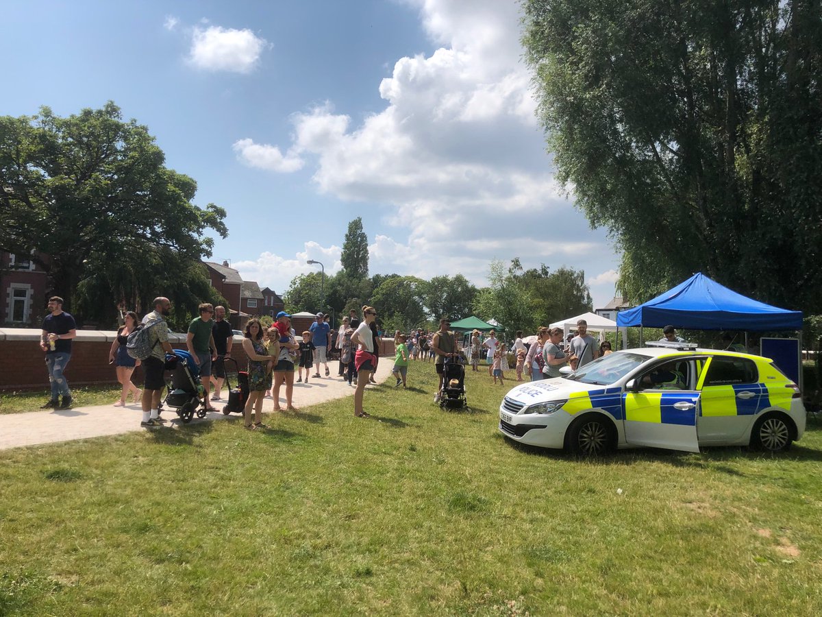 PenylanPicnic's tweet photo. It’s all going on at the Sandies https://t.co/LJnd6nxJFu