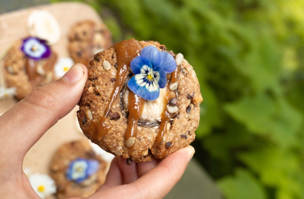 zaras_zen's tweet photo. Chunky Monkey Cookies https://t.co/thUMRt2YFt https://t.co/LTr962oBH2