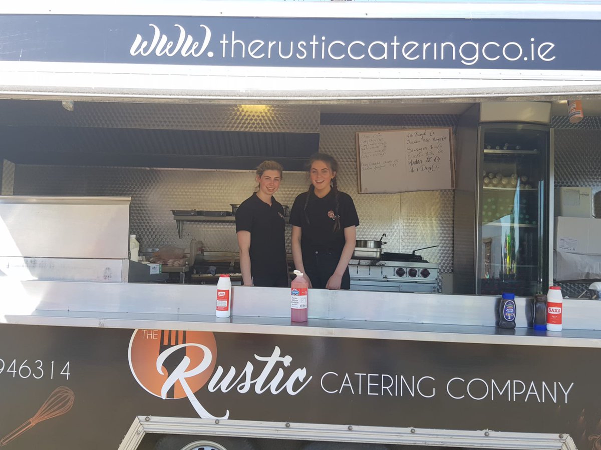 rusticdining's tweet photo. We are having such a lovely time over the past four days in Broadford. We have had the pleasure of meeting such lovely people &amp; hearing the most amazing music &amp; comedy whilst serving our food. Thank you @Broadford Summer Festival, we are delighted to be a part of it! #Broadford https://t.co/5pIwCYpeH7