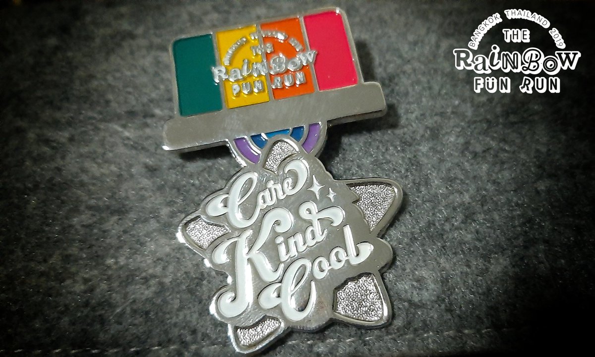 pchy_ch's tweet photo. 🏅เหรียญที่ 174 | The Rainbow Fun Run 2019
วิ่งเพื่อเด็กพิเศษ แต่ร่วมกันทำเพื่อสังคม ถึงจะเป็นงานวิ่งเล็กๆแต่อบอุ่นมาก เพื่อนๆ ทีมแฟนซีมาทำกิจกรรมร่วมกันอุ่นหนาฝาคั่ง...ชอบบรรยากาศแบบนี้จัง ล็อกเป็นงานที่ต้องไปทุกปี 🦁
#RainbowFunRun2019 #RunPchyRun #คนอวดเหรียญ #RunningMedalsTH https://t.co/CzZuzgQdMW