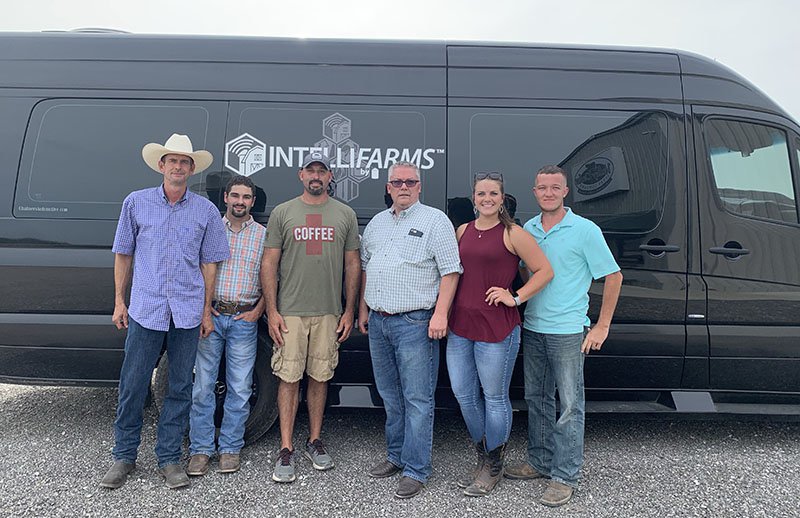 AGI_Digital's tweet photo. We are proud to have @valleyoakssteak as a SureTrack customer. They’re striving to make a difference in the beef industry; continually working to improve practices and reduce waste. #cattle #beef #steaks #agriculture #qualitybeef #SureTrackFARM #SureTrackPRO https://t.co/4NOgGEyEza