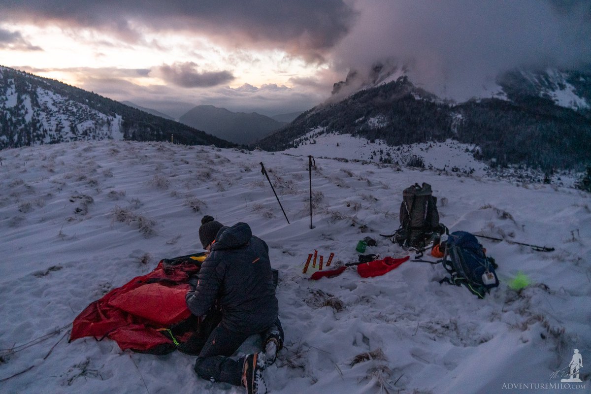 AdventureMilo's tweet photo. Was reminded by an open window this morning I should really be enjoying the warm weather before we fall into winter 😬. 2 years ago I was just starting to explore the Carpathian Mountains and dug up a couple photos from an incredible night.

@Hilleberg @ClothingArts https://t.co/ro1G19uqrN