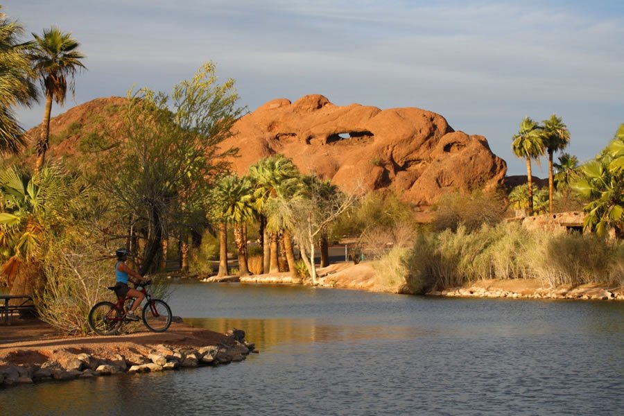 Essential Places To Visit In Phoenix, Arizona - favriver.com/61 - Tags: #arizona #phoenix #travel #usa #travelarizona #travelphoenix #travelusa #instatravel #travelgram #travelphoto #travelphotography #travelguide #travelblog #travelblogger #traveling #travelholic