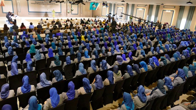 Voir l'image sur Twitter