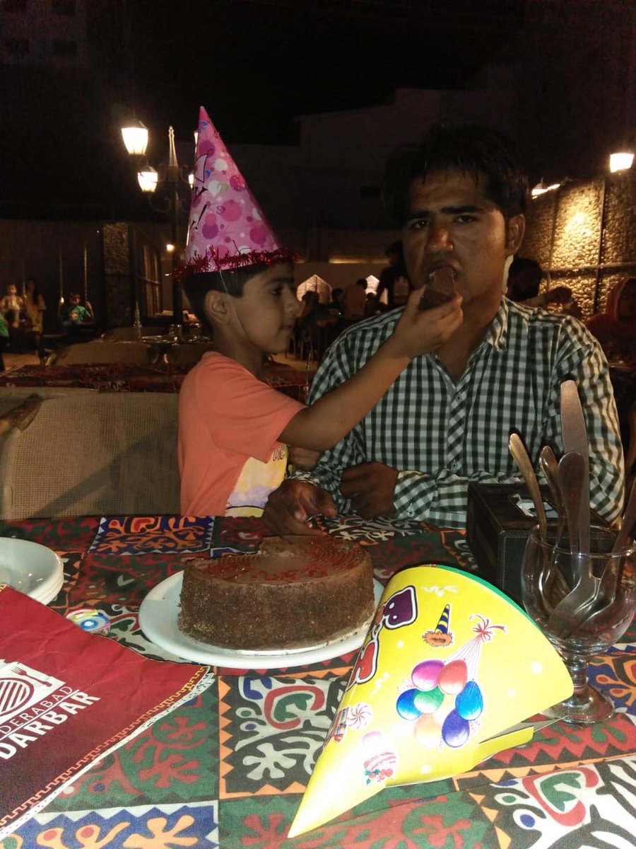 Afaquealibhatt1's tweet photo. My Dear Son #MohammadAffanBhatti is Cutting His Birthday Cake 🎂.
At Hyderabad Darbar Hotel.

@BBhuttoZardari @BakhtawarBZ @AseefaBZ https://t.co/0HvyjJsvwT
