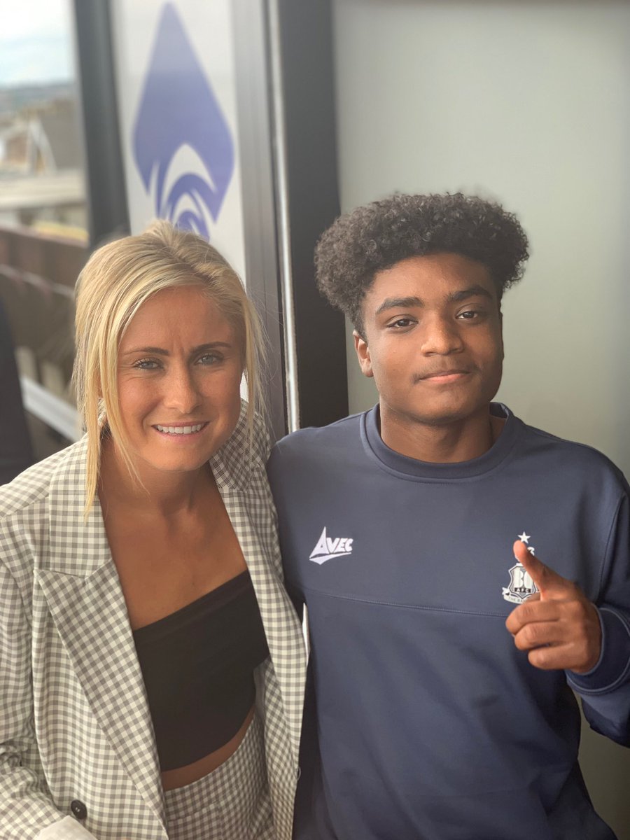 Lucky enough to experience Bradford City vs Liverpool live in their charity match for Stephen Darby, and also lucky to meet the England Women’s football team captain ❤️‼️ @RIASA_Soccer  #riasasoccer