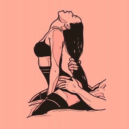 → Una noche de esas que tú sueñas. 
      → #SeductiveSunday