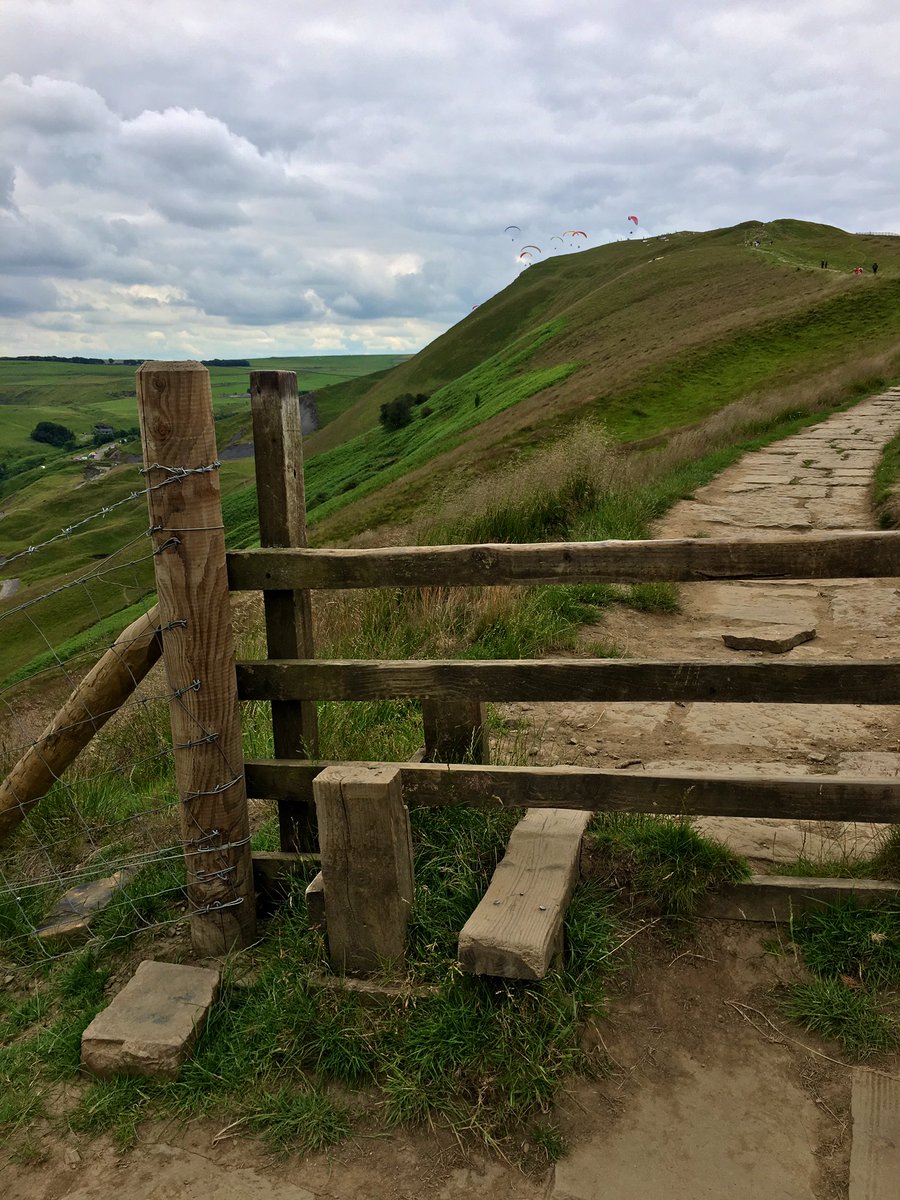 PeakStiles's tweet photo. Some lovely stiles today on the route from Hope to Edale along the Great Ridge #PeakStile #PeakStiles https://t.co/s974k1roAA