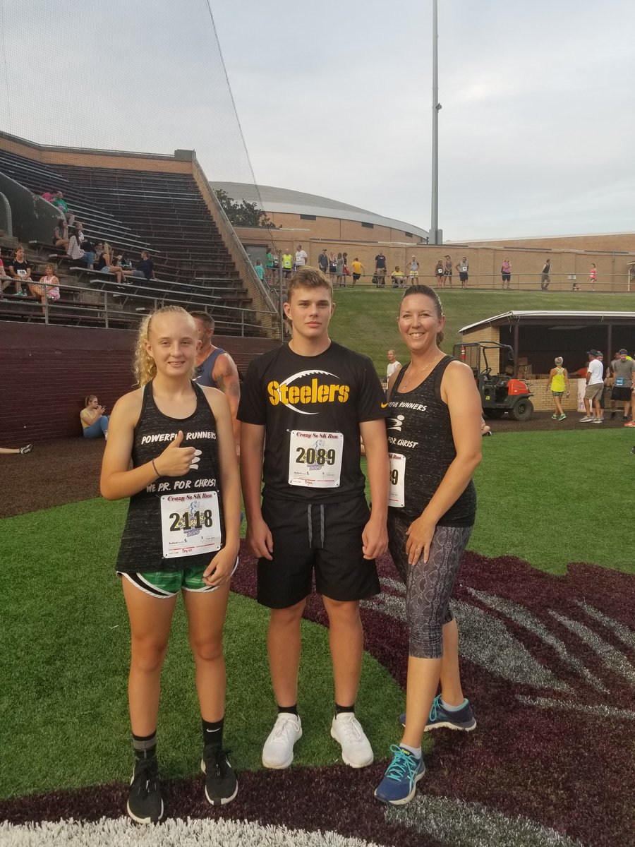 fergghs's tweet photo. Crazy 8's done! Powerful Runners did amazing! These runners ran 5 miles!!! What????who does that??? 2,200 other runners do! @BryceFerguson15 @Brynnferg21 @bpathlete @coachBFerg27 @drlanaluttrell @jacksonchris201 @courtneyb613 https://t.co/BuIuM05BmE