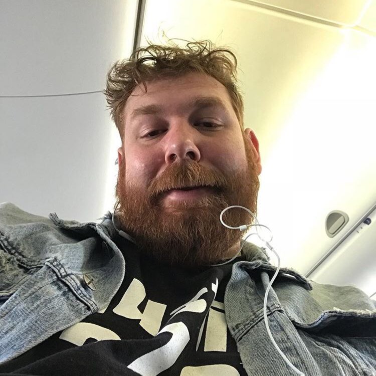 im only dating him bc he looks like <a href="/BenKissel/">Ben Kissel</a> tbh