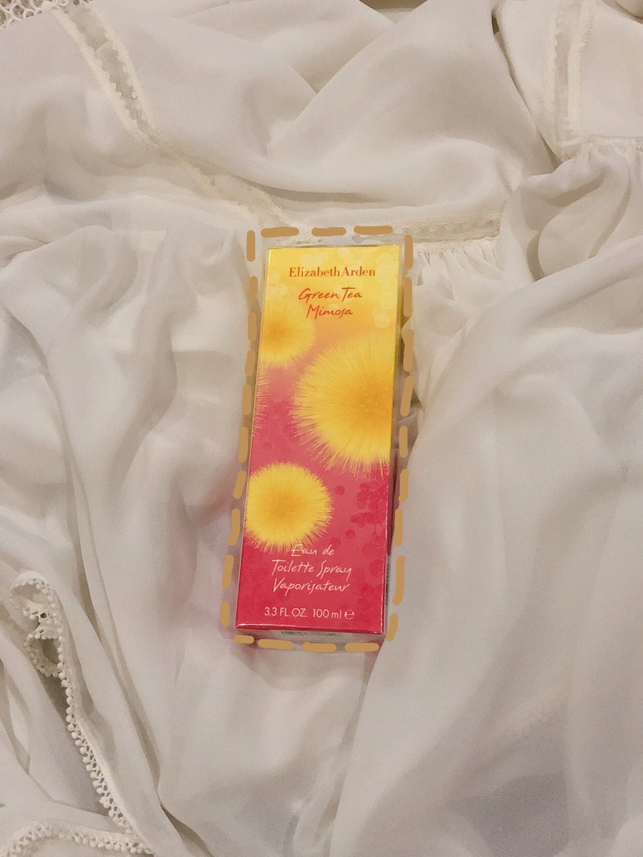blueandbeigebkk's tweet photo. #แจก น้ำหอม Elizabeth Arden Green Tea Mimosa กลิ่ชาเขียว+ ดอกไม้แนว หวานๆ สดชื่น สดใส ขนาด 100ml. ฉีดให้สะใจให้ตัวหอมจากหัวจรดเท้าไปเลยจ้า

💕รี + ฟอล 💋
🚨ประกาศ  เมื่อ ฟอลครบ 1,000
#แจกฟรีไม่รีได้ไง #แจก 
#แจกสกินแคร์ #แจกฟรี https://t.co/YrHvnsykBb