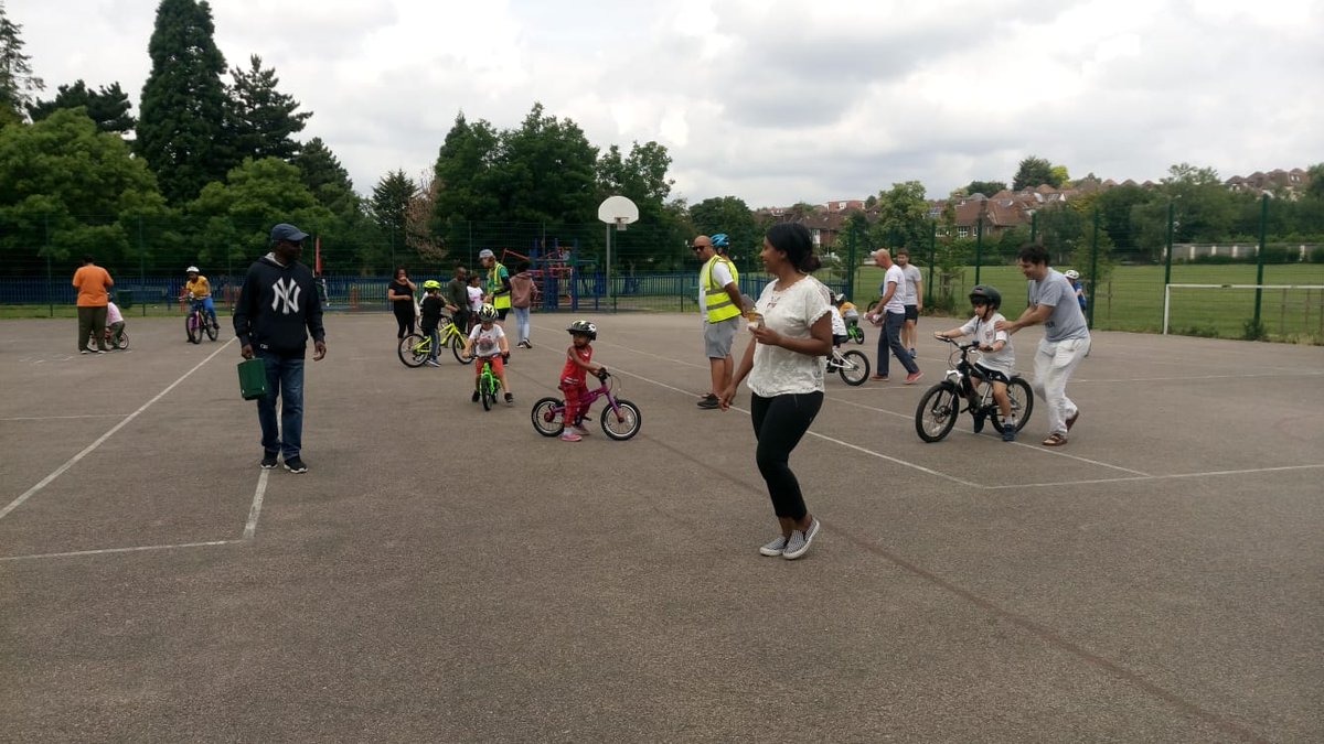 thochorg's tweet photo. wonderful day yesterday #BasingHillPark @lovebarnetparks with fantastic @CycleConfident instructors. @GroundworkLON projects #WheeliO #MiniRiderZ . Come and join us on 21st Saturday @MayorofLondon
@LondonNPC @LDN_environment #UrbanParkZ https://t.co/Motw8uflHf