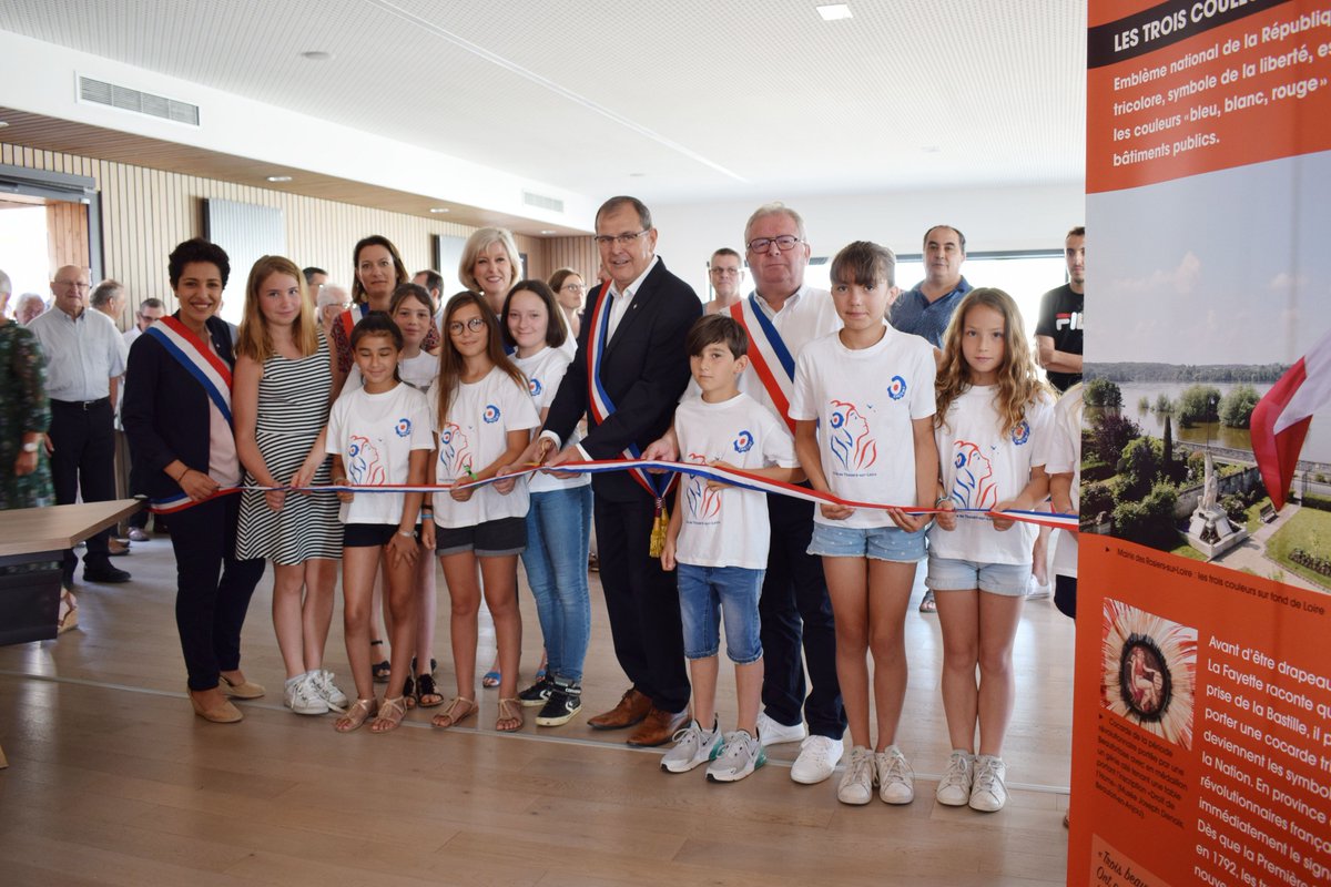 Très fier d'avoir célébrer notre fête nationale au côté des jeunes conseillers municipaux et en présence de notre Députée. L'occasion d'exprimer ensemble nos valeurs républicaines et de militer en faveur de notre unité nationale. #Thouare #Directthouare