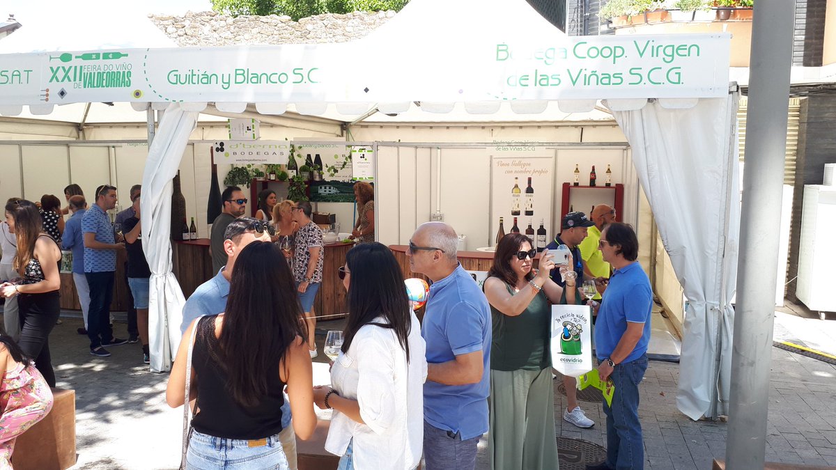 GodellosdeVal's tweet photo. Segundo dia en la FERIA DEL VINO DE VALDEORRAS... https://t.co/H01TketZtk