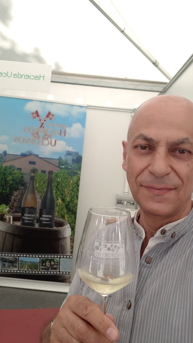 GodellosdeVal's tweet photo. Segundo dia en la FERIA DEL VINO DE VALDEORRAS... https://t.co/H01TketZtk