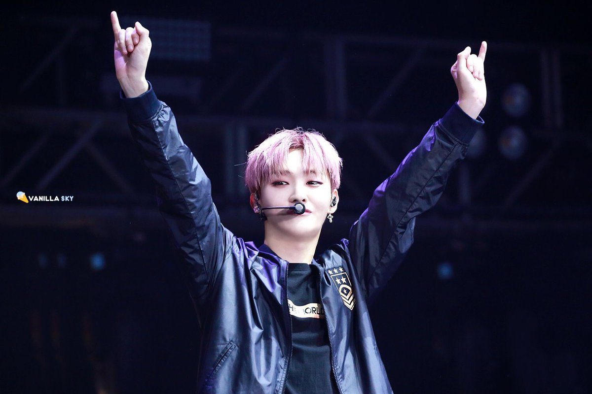 timetoYJS's tweet photo. 180715 ONE : THE WORLD in JAKARTA

#윤지성 #YoonJisung #ユンジソン #尹智聖 #ยุนจีซอง https://t.co/YE1WCaYLPy
