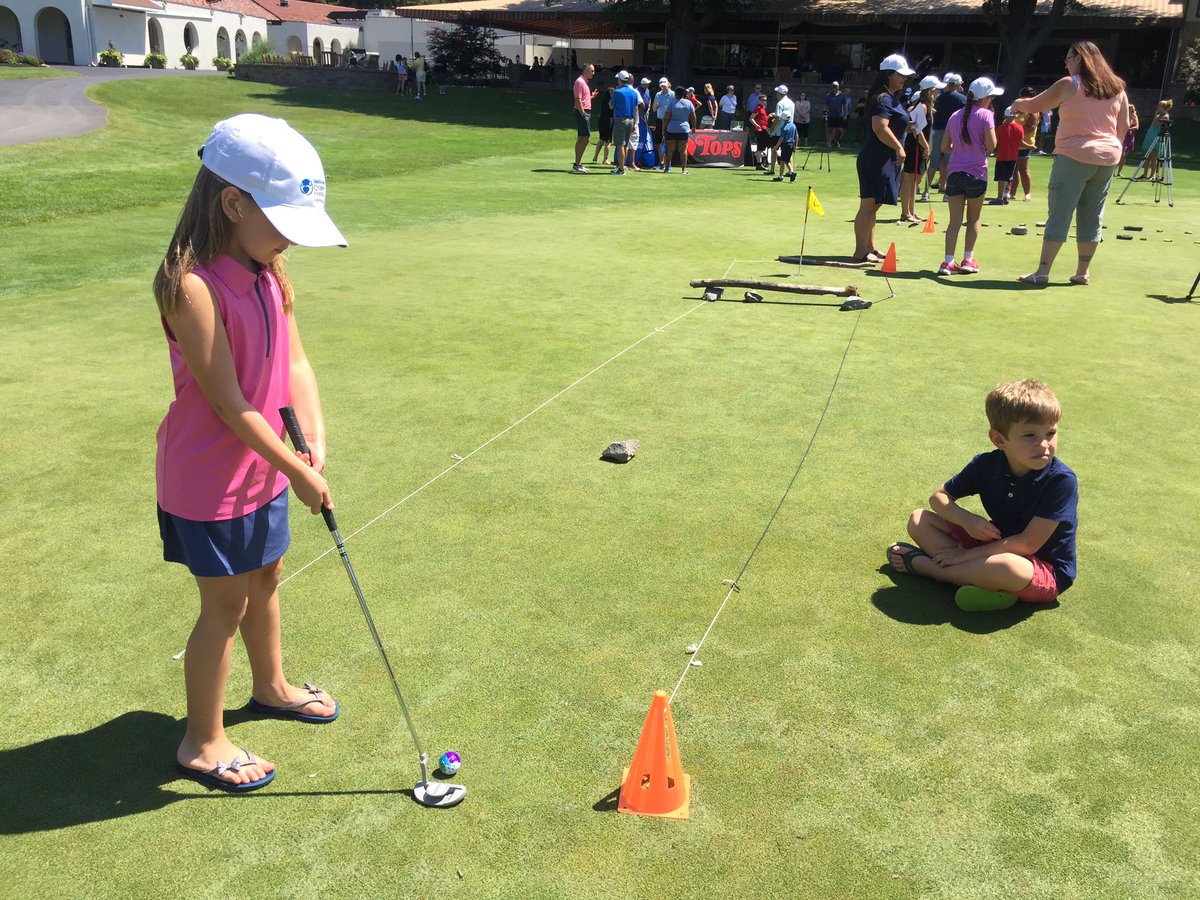 Love this event for @OCHBuffalo at <a href="/TransitValleyCC/">Transit Valley</a> - did a little golfing today with my buddy Adelaide - and get brother Robert was an amazing coach! <a href="/WKBW/">7 News WKBW</a> ⛳️