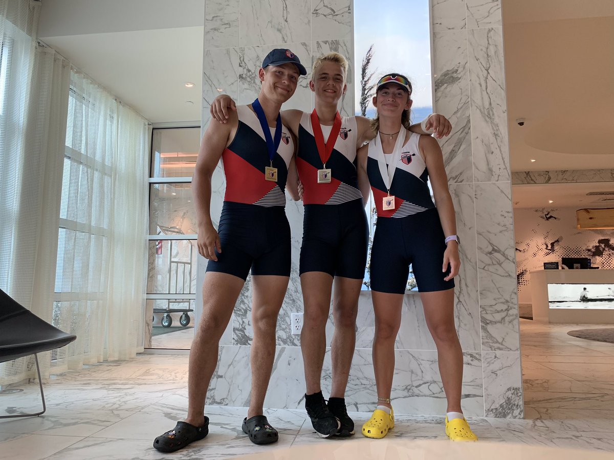 SERC_Jr_Rowing's tweet photo. So proud of Aiden, Eamon and Hailey!! Aiden placed 1st in the single, Eamon placed 2nd in the pair and Novice quad, and Hailey placed 3rd in the four and double! Overall the Northwest region men came in first in points and won the cup and the women came in fourth. #westcoast https://t.co/s5mS1liymZ