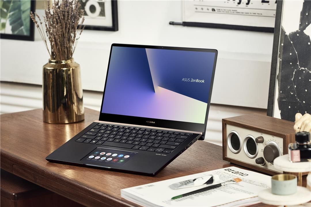 ASUS_Saudia's tweet photo. زينبوك برو 14 مصمم للمبدعين مع مميزات حصرية ومواصفات لا تقبل المساومة جهاز مدمج الحجم وسهل الحمل
مثالي للمصممين ، المهندسين ، محرري الفيديو والصور ، صانعي المحتوى
اشتري الان : https://t.co/iDzjXwo8sh
#UX480 #ZenBookPro14 #asussaudi https://t.co/jrtwrHs0Wl