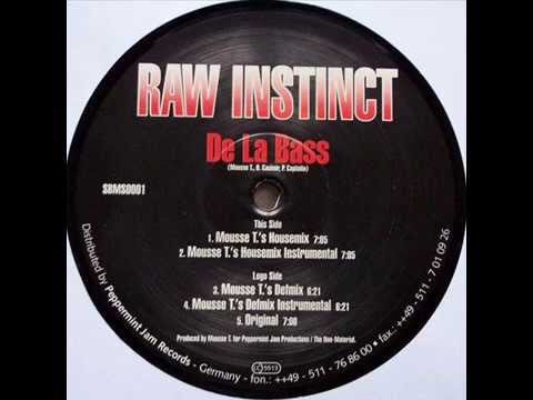 MOUSSE T <a href="/moussetofficial/">Mousse T.</a> released DE LA BASS as a B-side to his 1996 track ‘Everybody’. The french spoken word classic was soon rereleased with additional remixes under Mousse’s alias of RAW INSTINCT and is still rinsed and remixed on today’s scene.

youtu.be/DqEwOw-hNEs