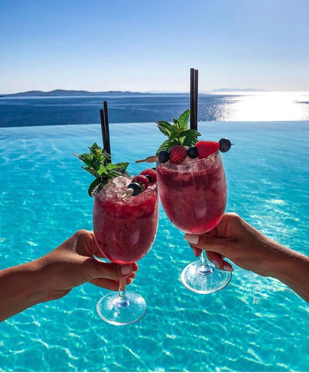 EpicureansLife's tweet photo. Sea, fresh air and cocktail, that's how I like my summer! 😍
Cheers epicureans! 🍾
Thanks @marloparis for sharing!
_______________
#cocktail #cocktails #booze #red #redcocktail #beach #sand #sea #clearsea #holidays #view #landscape #amazinglandscape #travel #tri https://t.co/38XtGYe0AD