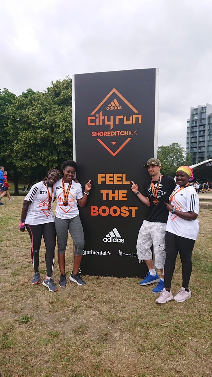 hiderman101's tweet photo. Quality morning running Shoreditch 10k @cityrunsLDN and great to see and catch up with @burgessparkrun regulars at the finish line 🏁 flexing 💪 medals 🥇 at the end @parkrunUK @parkrun #CityRunsLDN #Shoreditch10K #RunLDN #AdidasCityRun #RunShoreditch #FeelTheBoost #RecodeRunning https://t.co/3F9bWczItI