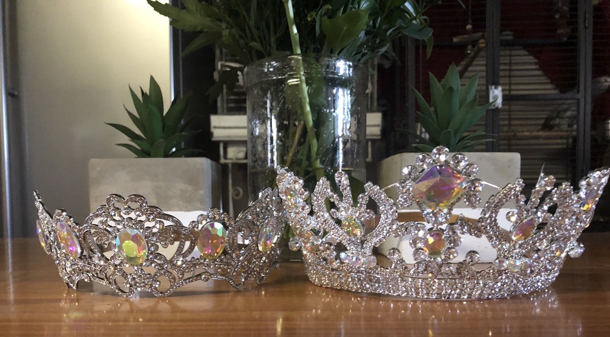 cinique9's tweet photo. ๐๐ #mrscurve #mrscurveglobe #mrsglobe #globette #globettes #creatinglegacies #creatingmagic #curvy #curvymodel #curvyfashion #curvywomen #curvyisbeautiful #curve #curvypageant #womenwithcurves #beautyqueen #mspageant #mrspageant #selfloveisnonnegotiable
@SAPageants https://t.co/FwbkpD7o5V