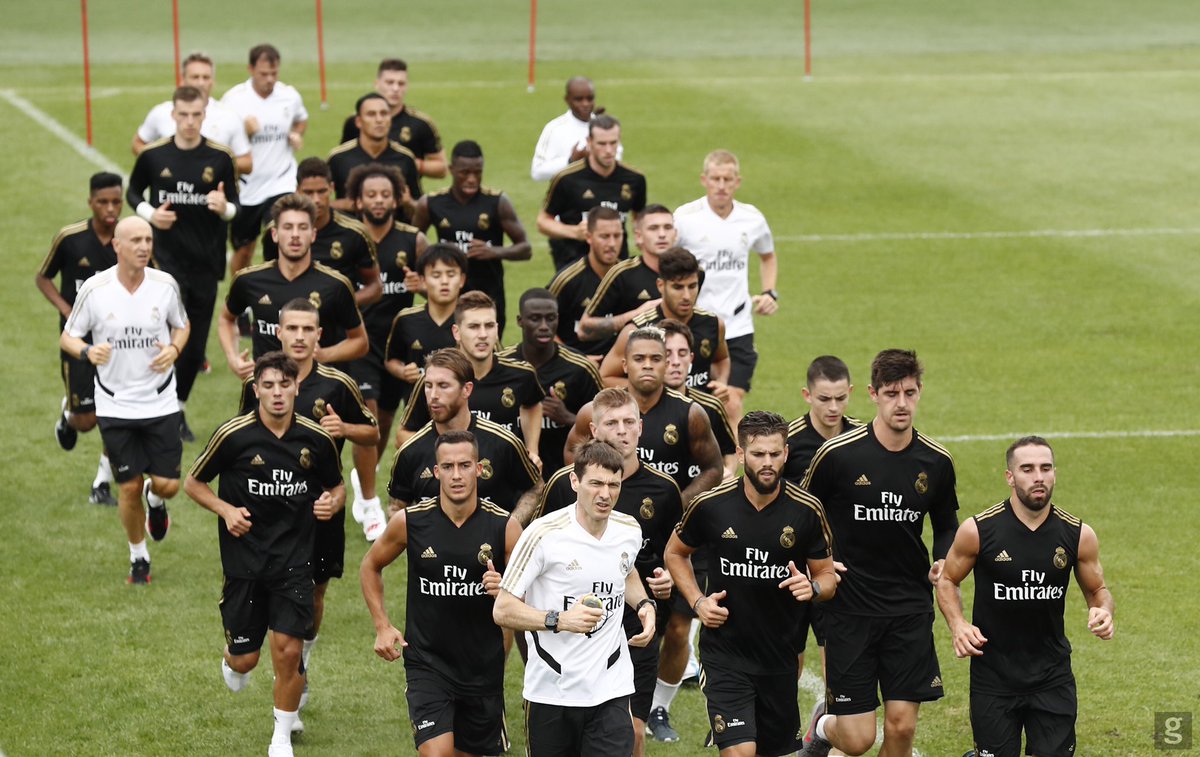 GarethBale11's tweet photo. Pre-season training with the boys. 🇨🇦 https://t.co/7lcqN3WiqD