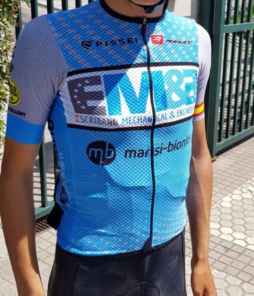 EscribanoTeam's tweet photo. 🎁🎁SORTEO🎁🎁:
-¿QUIERES VIVIR UN DÍA DE CICLISMO FORMANDO PARTE DEL STAFF DEL EQUIPO @EscribanoTeam en la próx. VUELTA ÁVILA Y GANAR UNA EQUIPACIÓN COMO LA DE NUESTROS CORREDORES? Es muy sencillo:
1️⃣Hazte seguidor de @EscribanoTeam 
2️⃣Pulsa ❤️
3️⃣Haz retweet de esta publicación https://t.co/2U4Zgig8ky