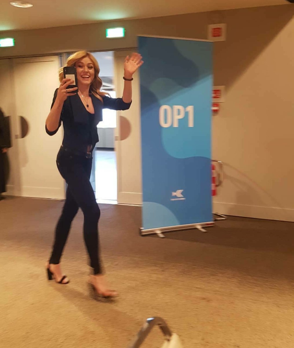 kmcnxmara's tweet image. She looks so happy omg 😭❤️ @Kat_McNamara

📸 : Massoudario #ITAInstituteCon3