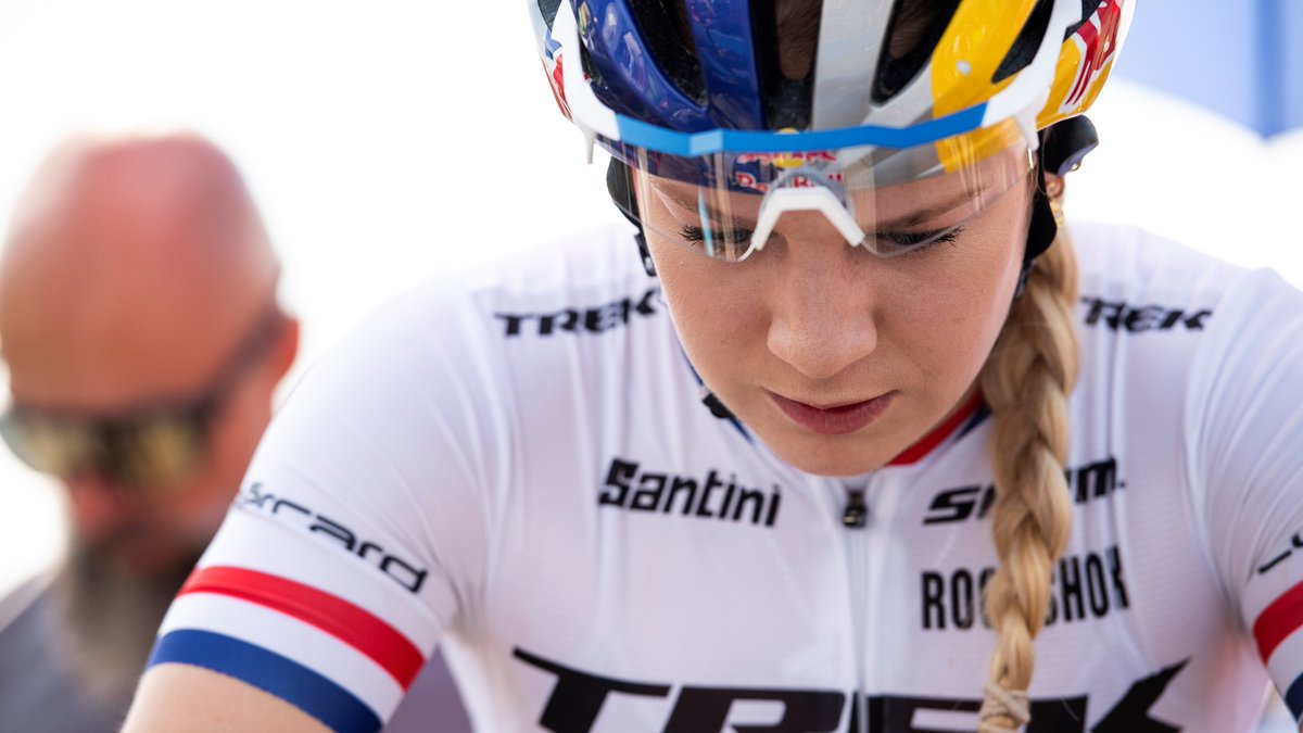 Another weekend to remember for <a href="/eviee_alicee/">Evie</a> 🚵‍♀️

The Brit 🇬🇧 rider made it back-to-back <a href="/UCI_MTB/">UCI MTB</a> World Cup 🏆 podium finishes after coming second in Les Gets 🇫🇷

📝 👉 bit.ly/LesGetsMTB

#MBWorldCup