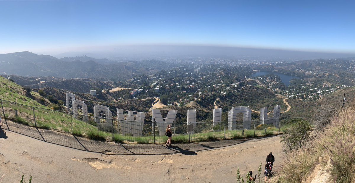 HahahaAmber's tweet photo. Hollywood is great. How are you? https://t.co/KddSHCQhqL