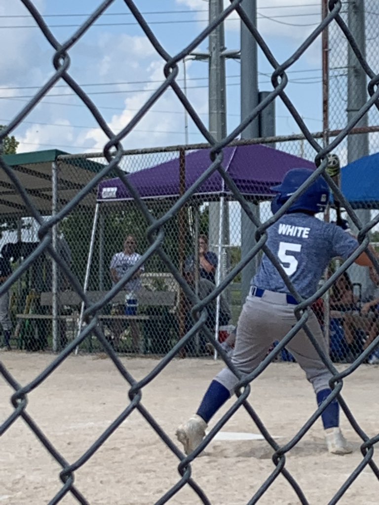 cleveradssd's tweet photo. #Rampagebaseball10A against Cracker Jacks has started! @HawaiianHitfest https://t.co/LTPG18Mza9