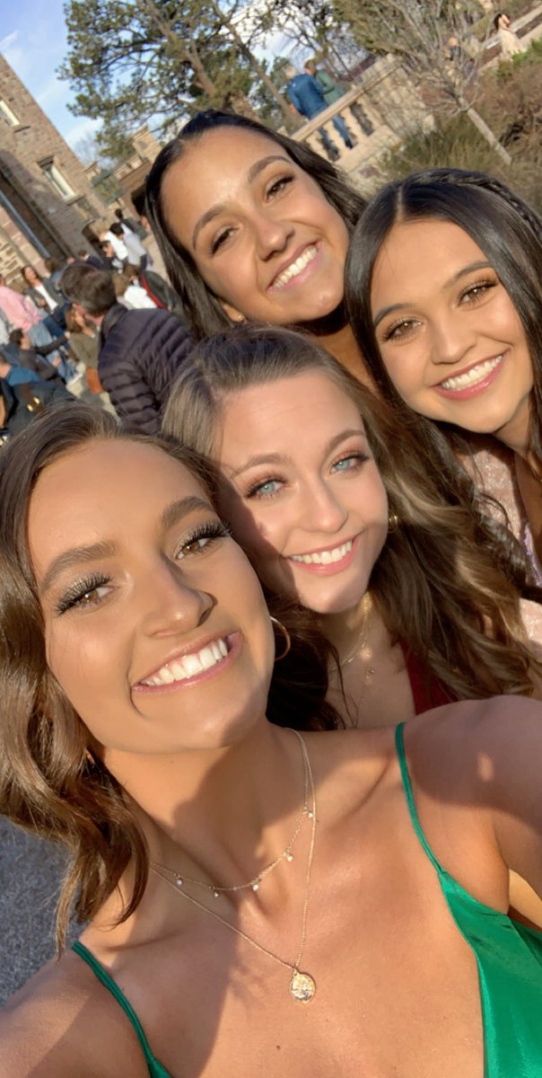 sapepper24's tweet photo. happiest of birthdays to @biancaraeharris !! you are so sweet and bright, thanks for making last year so fun! i’m so excited for this next year dancing with you, badoona!! love you!!💕💚🎉🧡🎉 https://t.co/wyhUFi9AHz